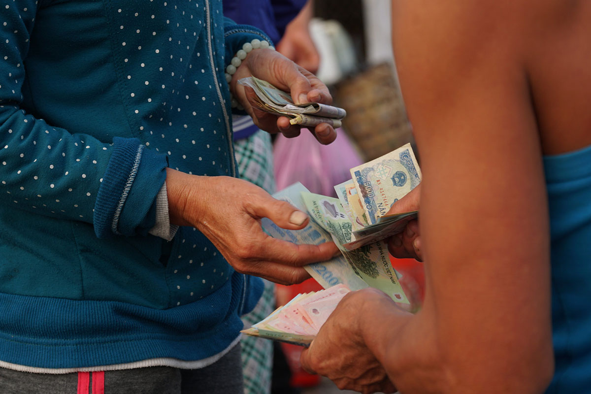 Vietnam geld abheben: Maximales Bargeld und Gebühren