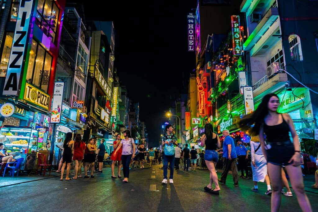 Nachtleben und Unterhaltung in der Bui Vien Street in Ho-Chi-Minh-Stadt