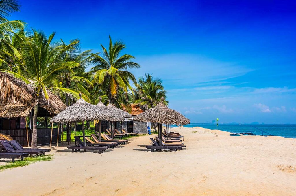 Cau Dai strand in Hoi An