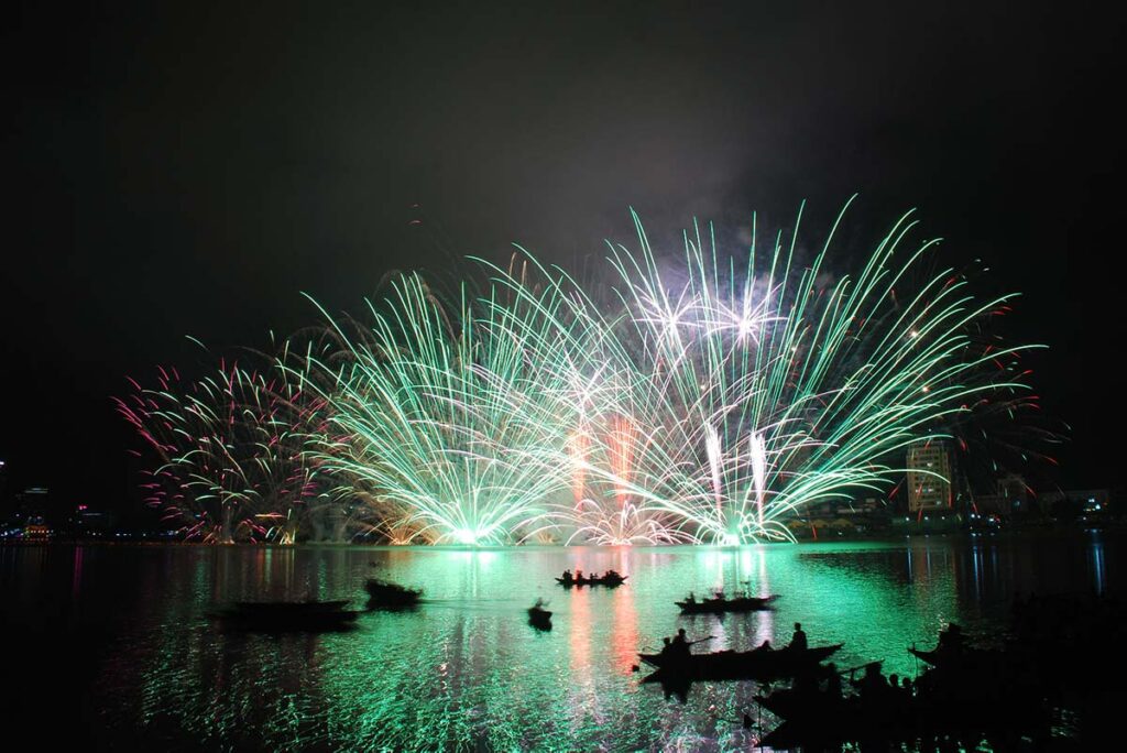 Internationales Feuerwerksfest in Da Nang