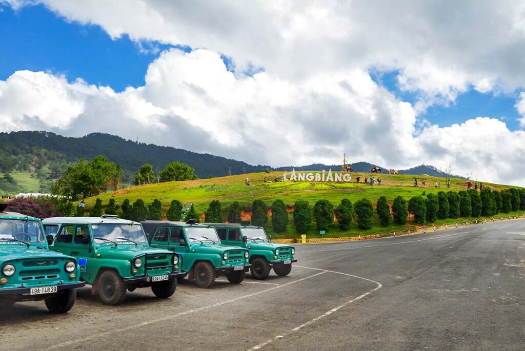 Lang Biang Mountain Jeep-Tour in Dalat