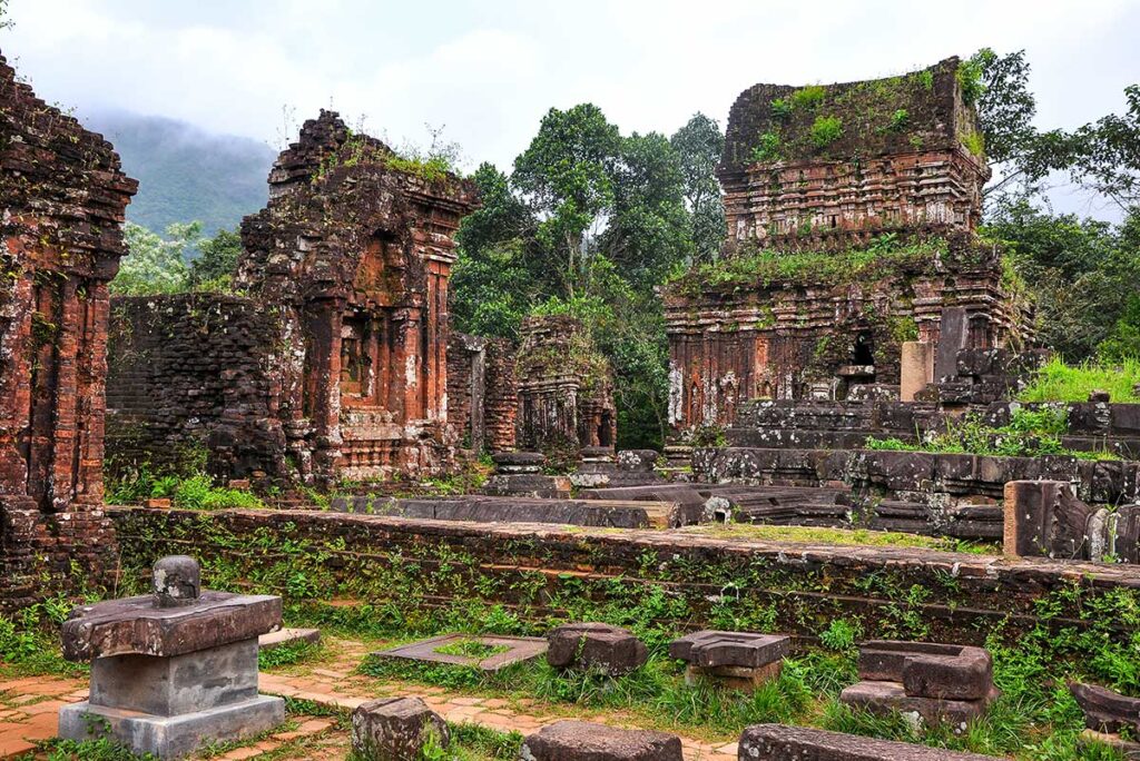 Antike Tempel im Komplex des My Son Sanctuary in der Nähe von Hoi An