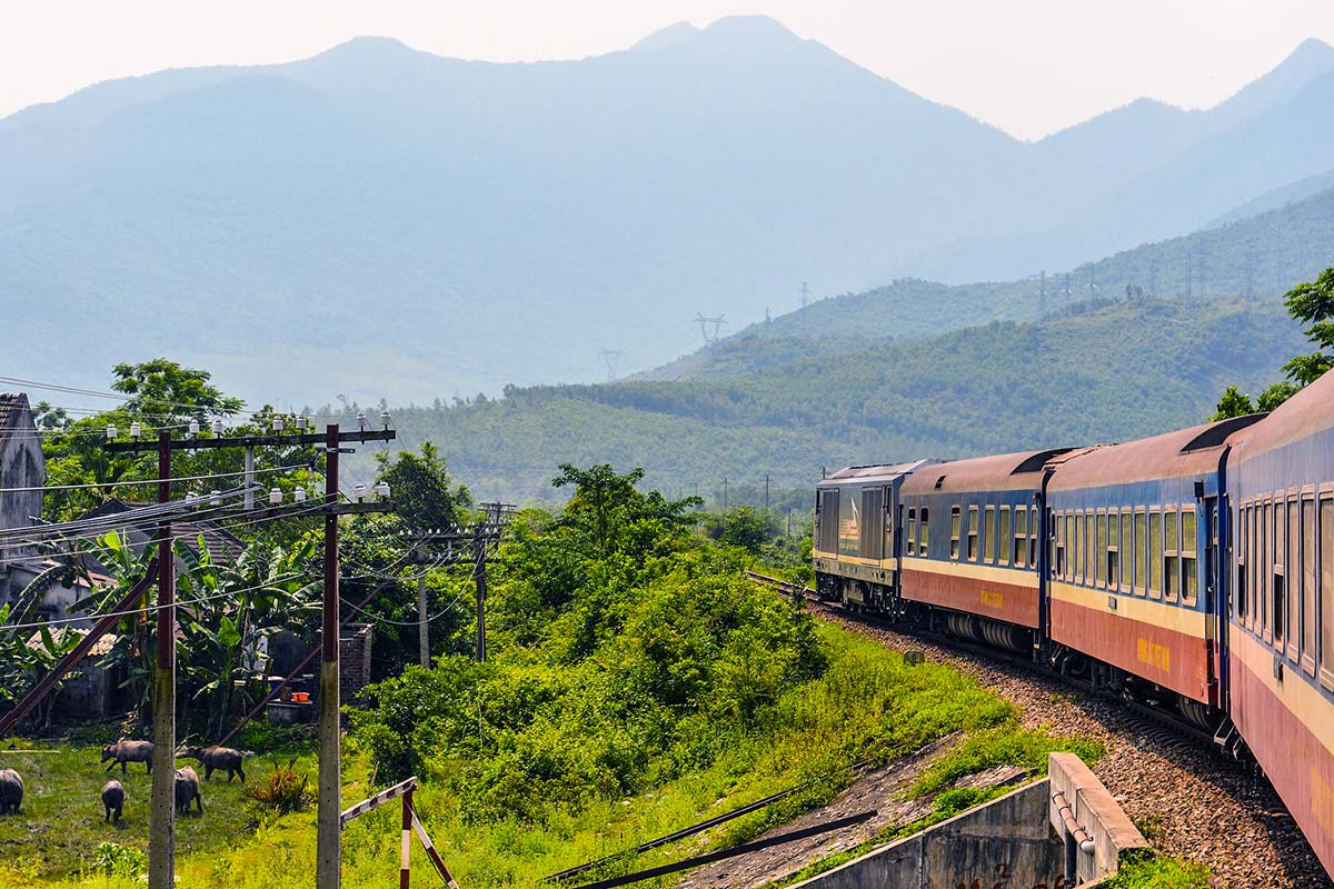 Reisen mit dem Reunification Express Zug in Vietnam