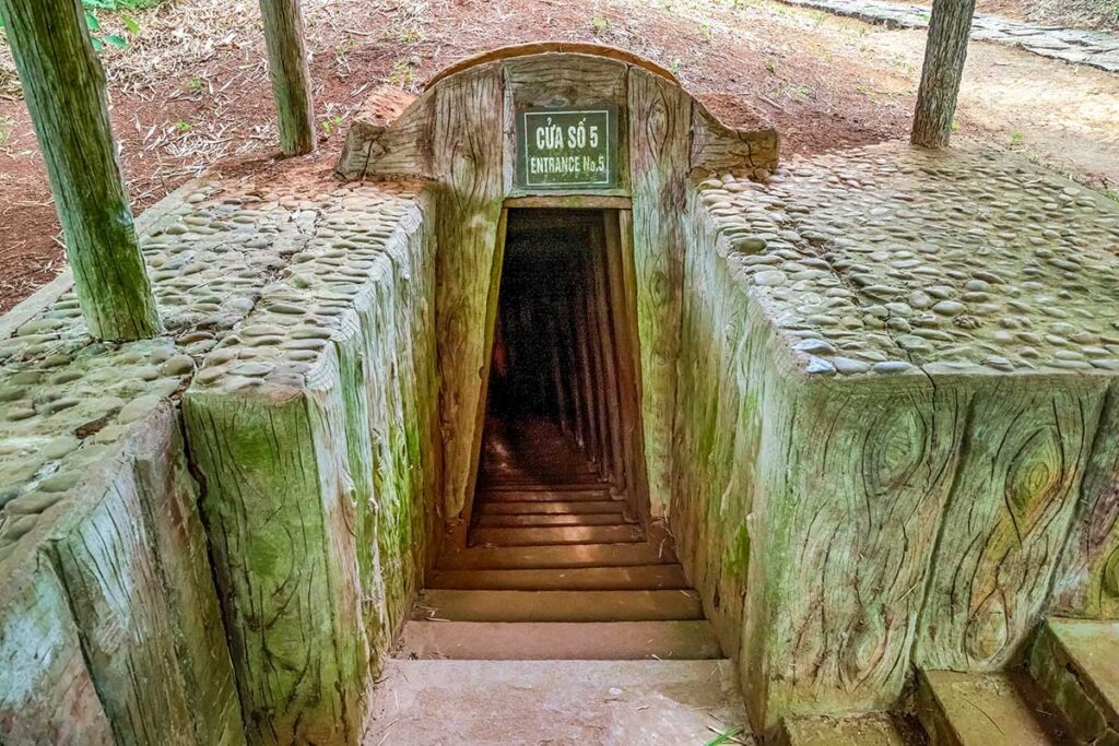 Einer der Eingänge zu den Vinh-Moc-Tunneln in der vietnamesischen DMZ