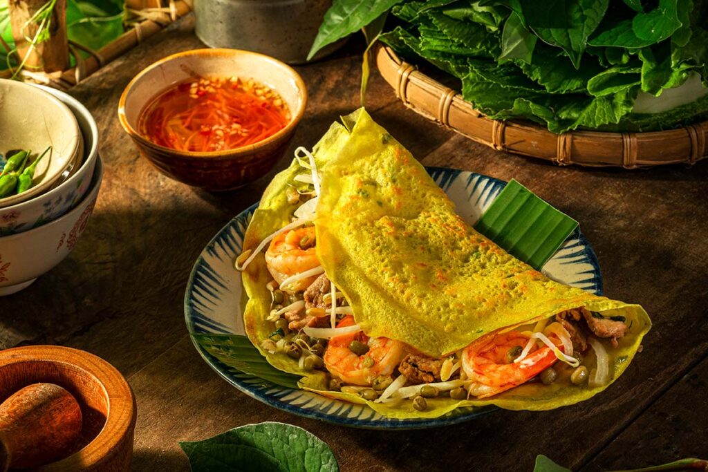 Banh Xeo – Vietnamesischer Pfannkuchen mit Garnelen