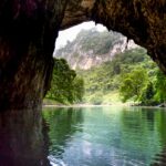 Die Höhle des Ba Be-Sees