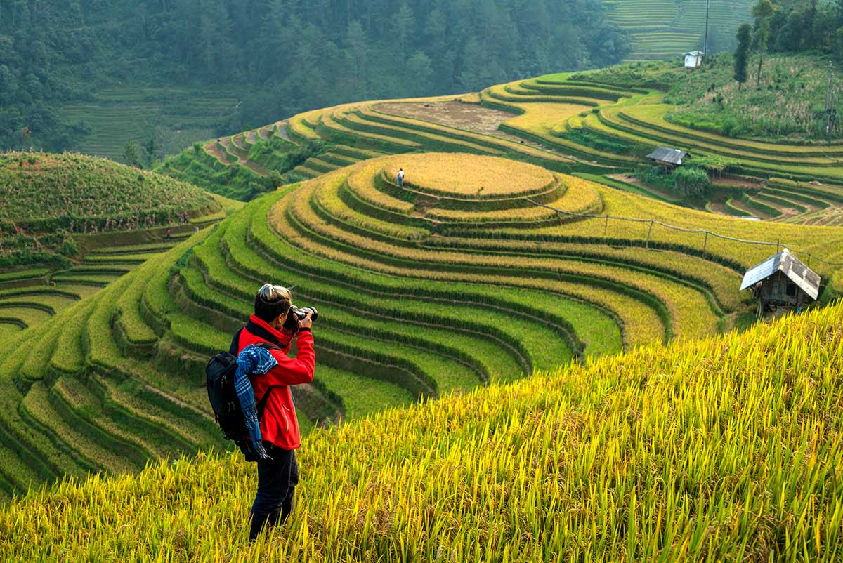 Ein Fotograf hat Fotos von den landschaftlich reizvollen Orten von Mu Cang Chai in Vietnam gemacht