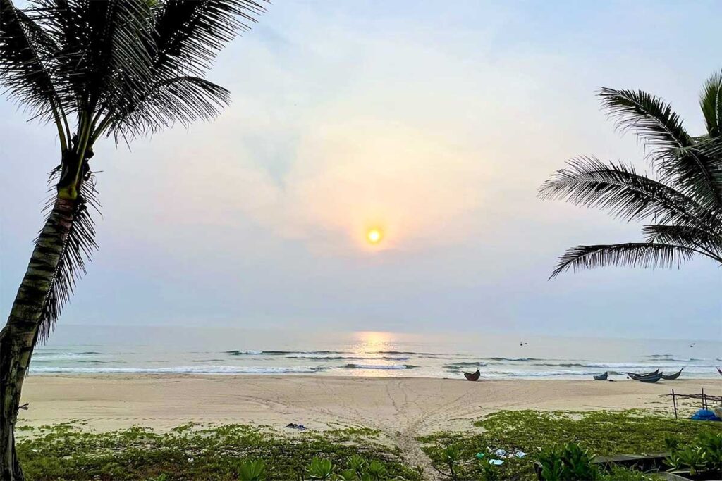 Tam Thanh Beach ohne Touristen, etwa 1 Autostunde von Hoi An entfernt