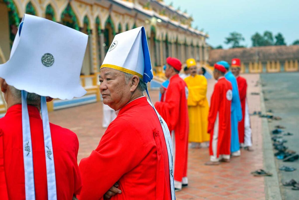 Zeremonien im Cao Dai Tempel