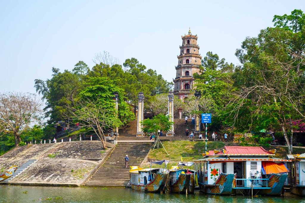 Besuch der Thien Mu Pagode in Hue mit einer Drachenboottour