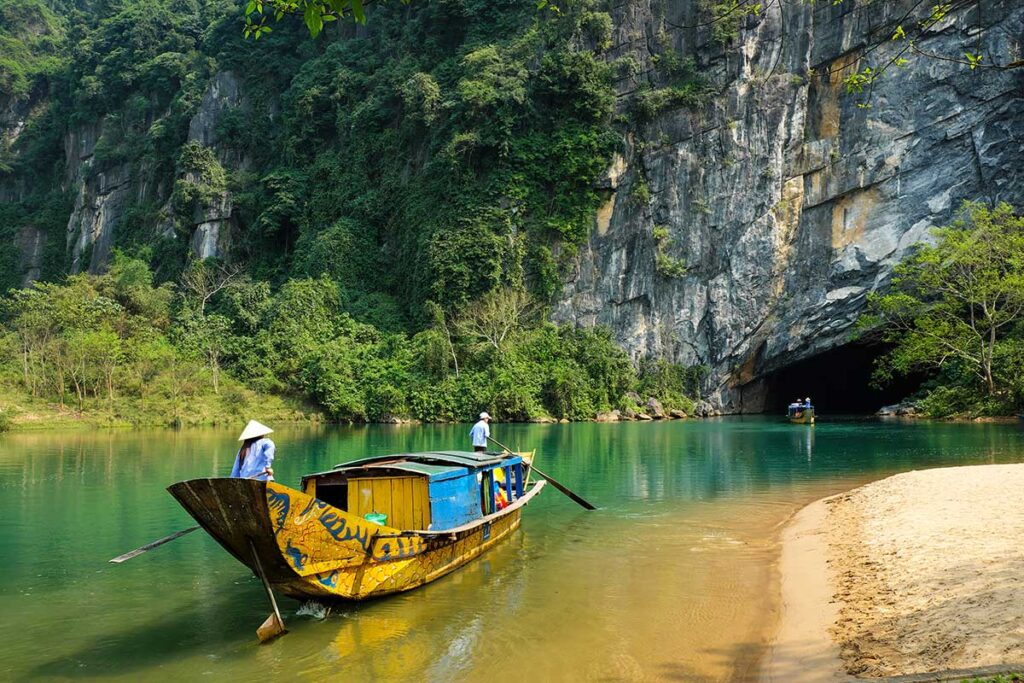 Bootstour über den Fluss zur Phong Nha-Höhle