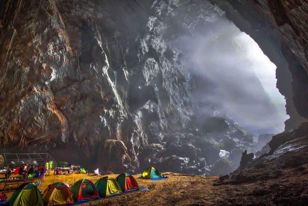 Ein Campingplatz in der Hang Son Doong-Höhle