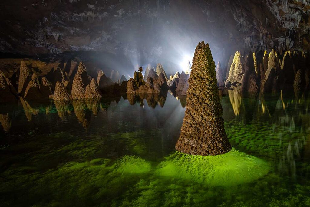 einzigartige Felsformationen der Hang Va-Höhle im Nationalpark Phong Nha