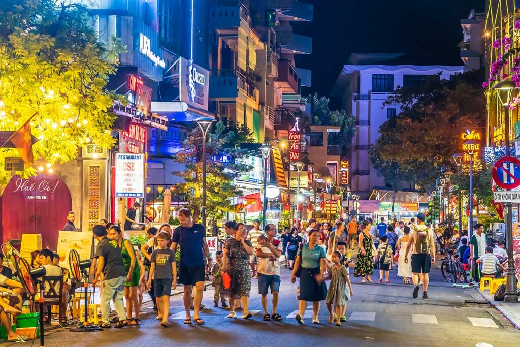 Hue Night Walking Street ist Teil des besten Nachtlebens in Hue