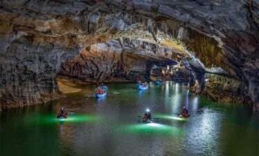 Kajakfahren in der Phong Nha-Höhle